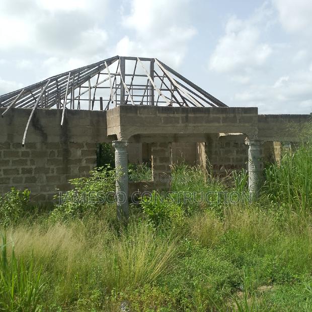 One Plot of Land for Sale With 4 Bedrooms Uncompleted · Photo 6