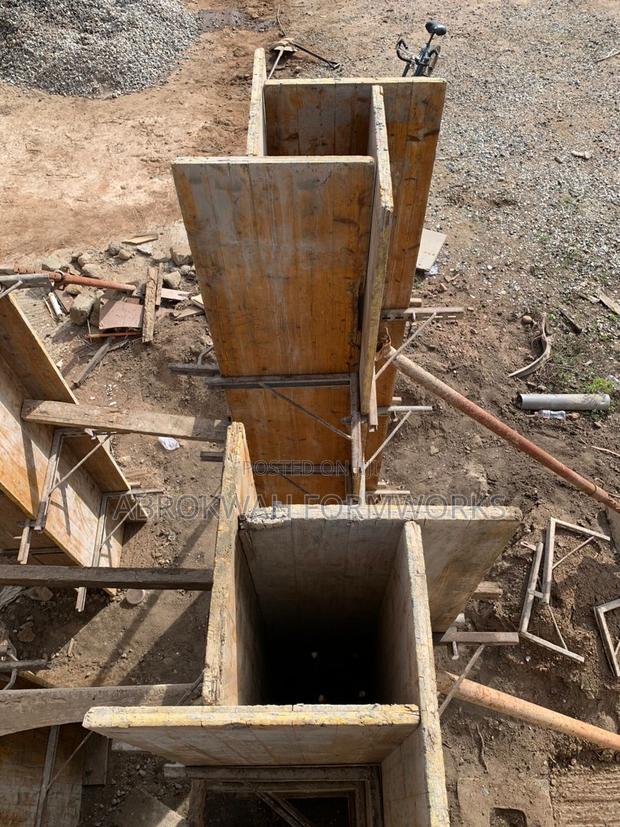 Columm/Pillars/Adjustable Mold/Accra/Rent/Construction · Photo 3