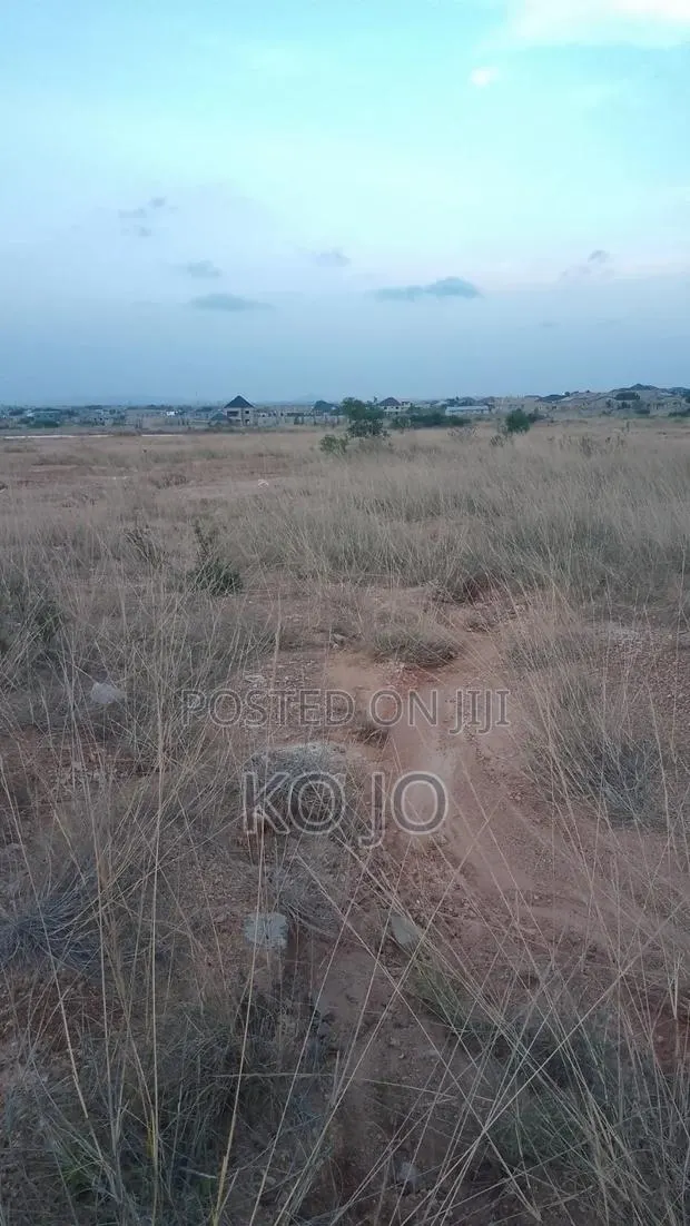 20 Plots of Registered Land in Katamanso · Photo 1