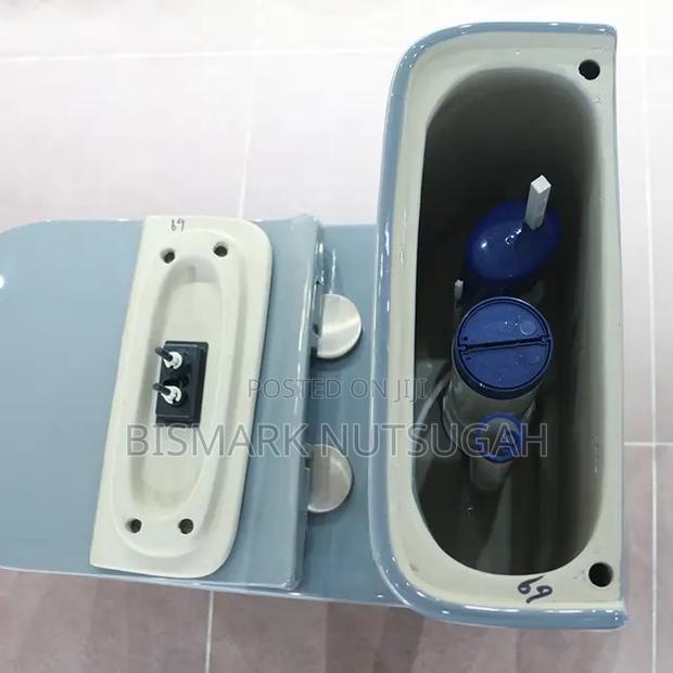 Toilet Seat for Sale · Photo 3
