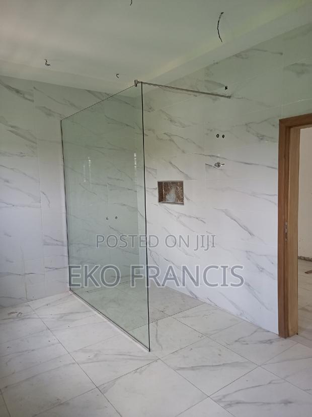 Shower Partition Glass Service · Photo 1