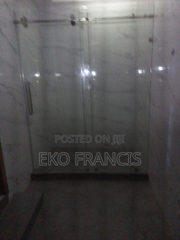 Shower Partition Glass Service · Photo 3