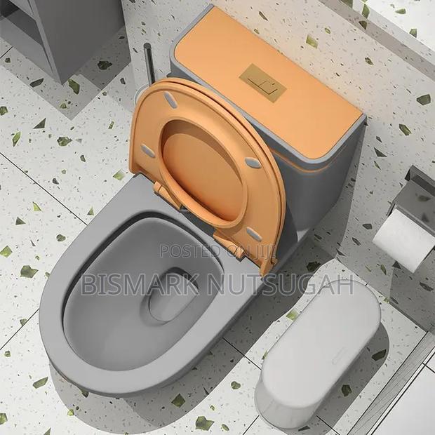 Toilet Seat for Sale · Photo 8