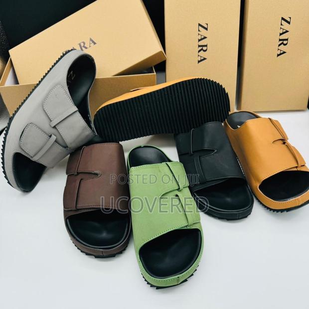Zara Two Straps Sandals · Photo 1