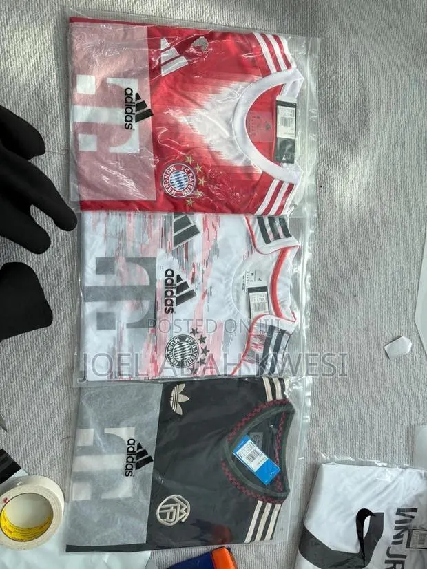 Football Jersey · Photo 1