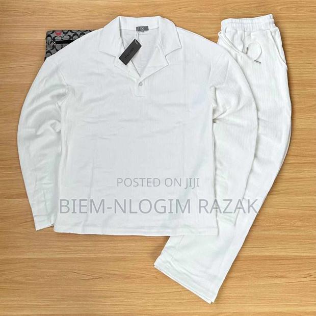 High Quality Top N Down Available in Stock · Photo 3
