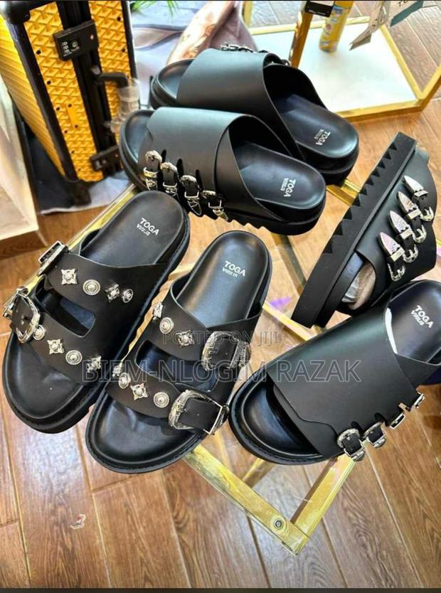 High Quality Slides Available In Stock · Photo 1