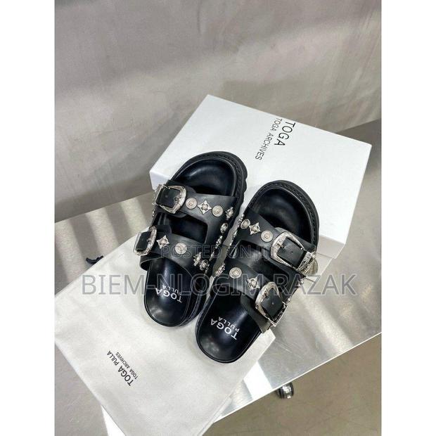 High Quality Slides Available In Stock · Photo 6