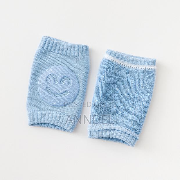 Crawling Socks/Knee Protector · Photo 2