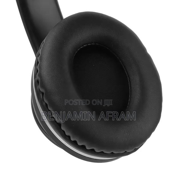 Foldable Headphones · Photo 3