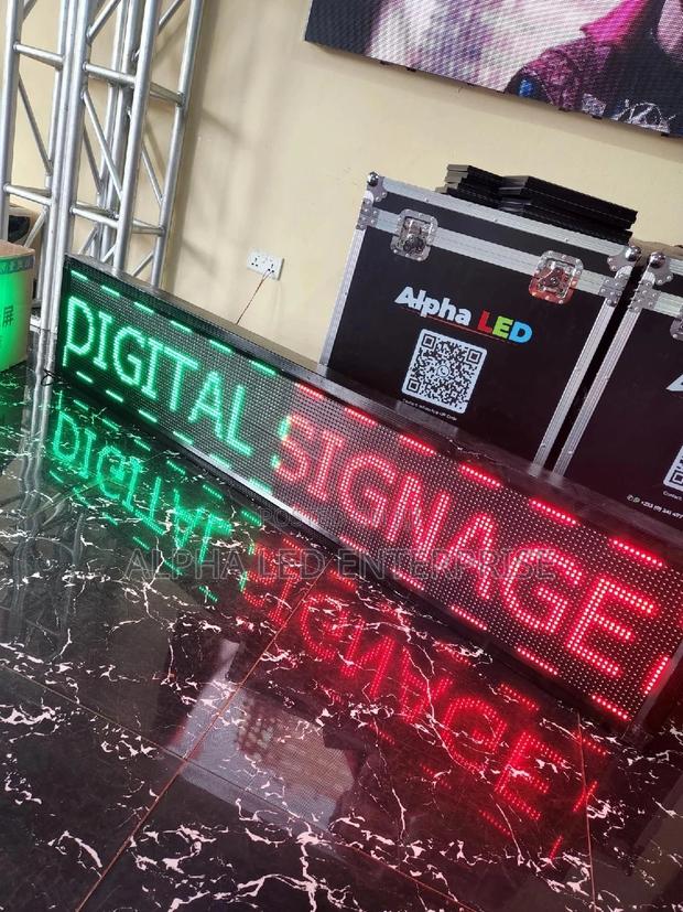 Digital Signage · Photo 1