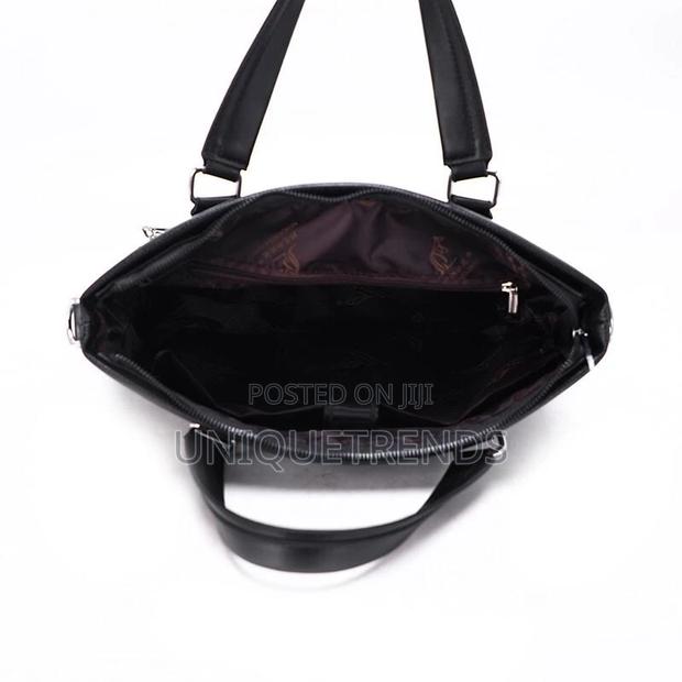 Corporate Leather Bags · Photo 3