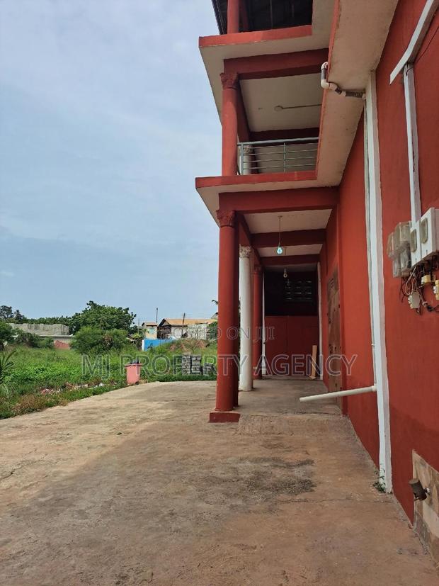 Office Complex · Photo 4