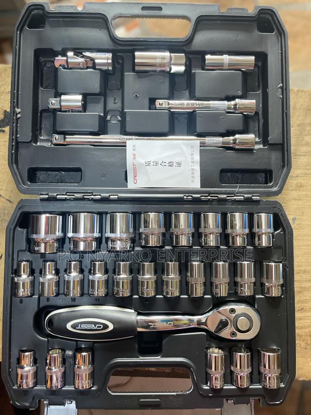 32 Pieces Socket Wrench Set · Photo 2