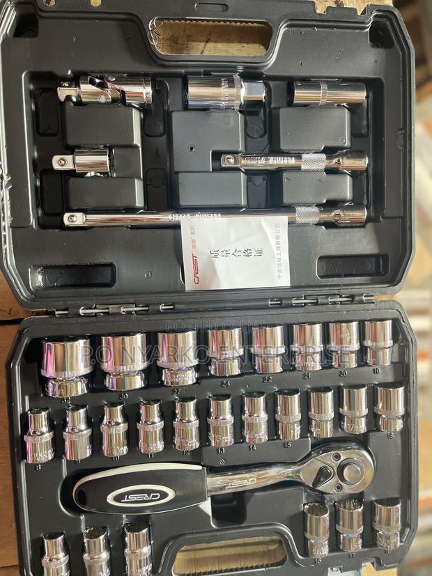 32 Pieces Socket Wrench Set · Photo 3