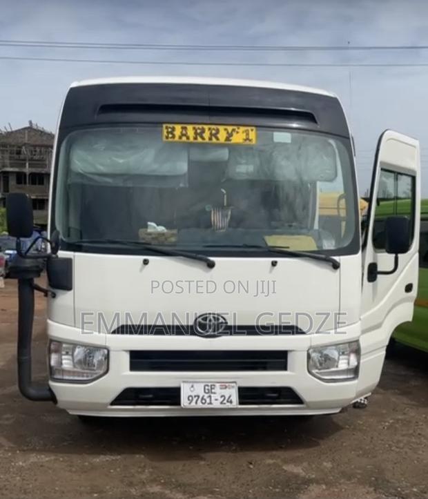 Coster Bus for Rent - 30 Seater (New Model ) · Photo 1