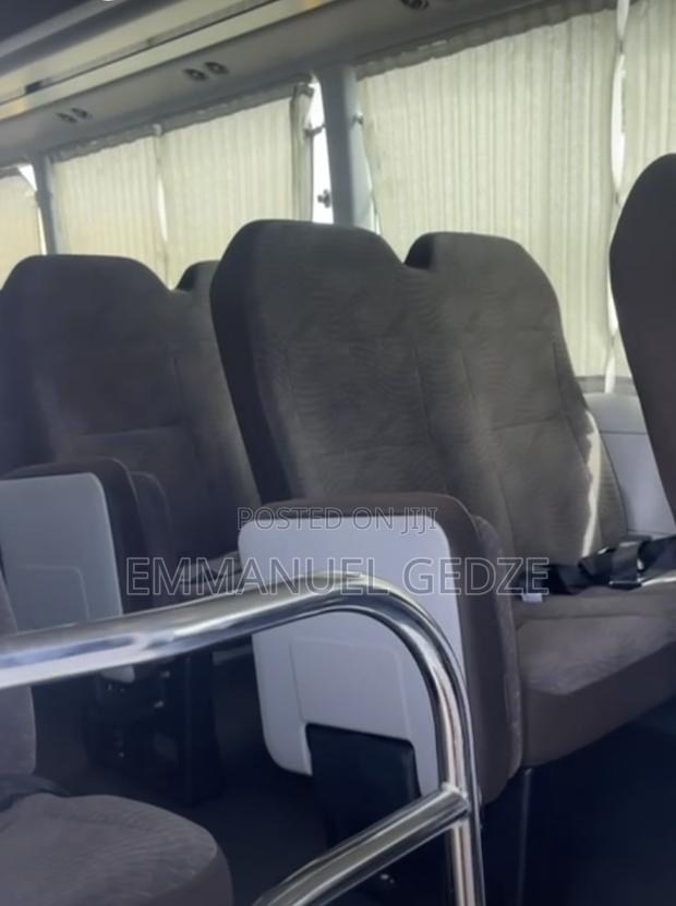 Coster Bus for Rent - 30 Seater (New Model ) · Photo 2