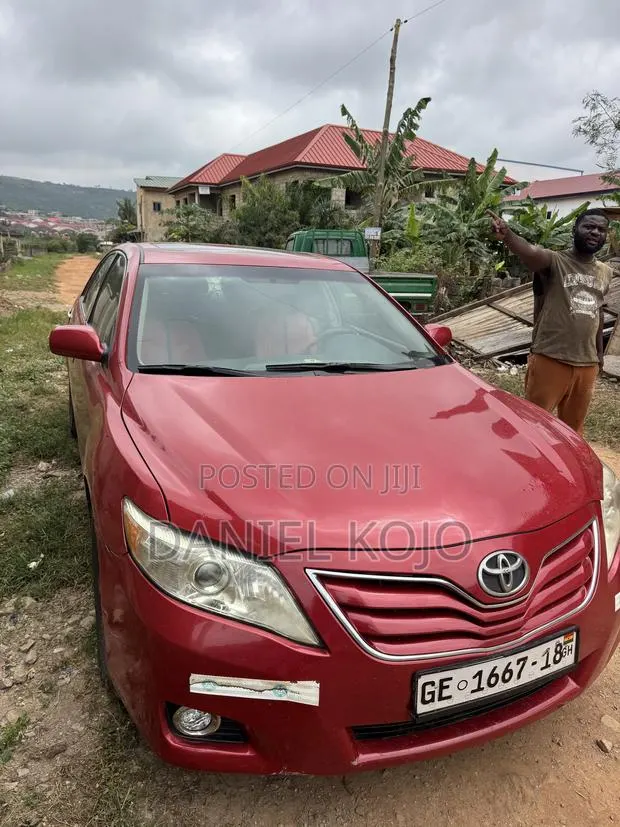 Toyota Camry SE 4dr Sedan (2.5L 4cyl 6AM) 2010 Red · Photo 1