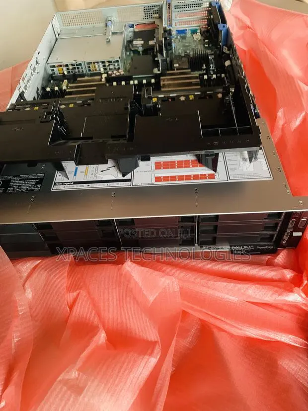 New Server Dell PowerEdge R740xd 32GB Intel HDD+SSD 1T · Photo 1