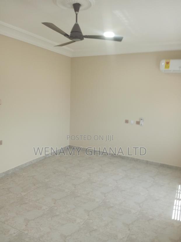 2bdrm Apartment in Golf City, Tema Metropolitan for rent · Photo 2
