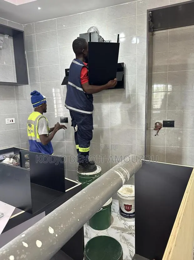 Professional Electrician at Accra · Photo 1