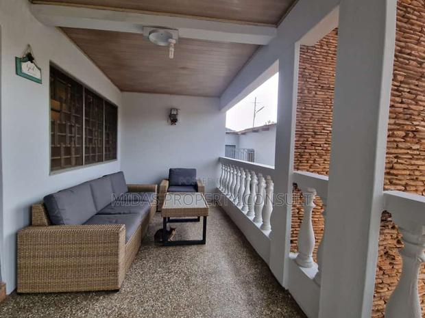 98x100ft Land With a House for Sale at Adenta Village · Photo 4