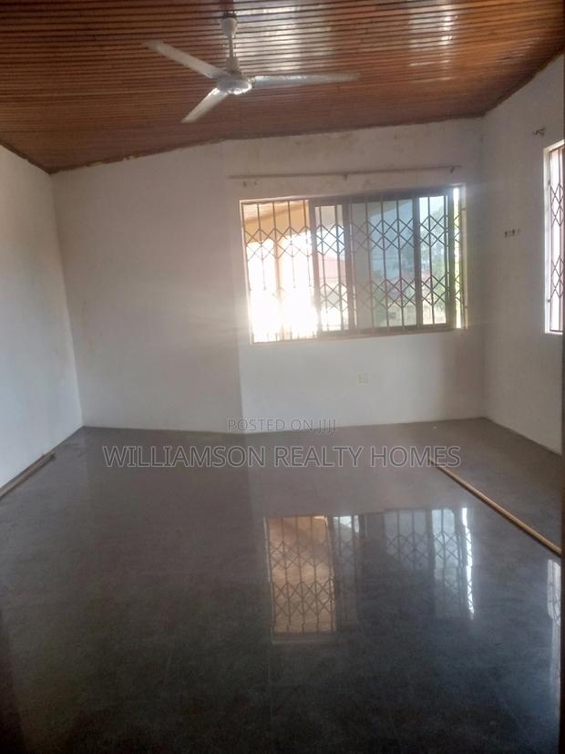 1bdrm Apartment in Hfc Estate Area, Spintex for rent · Photo 2
