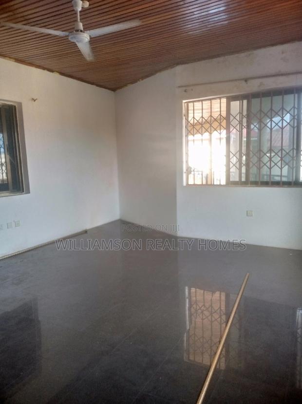 1bdrm Apartment in Hfc Estate Area, Spintex for rent · Photo 7