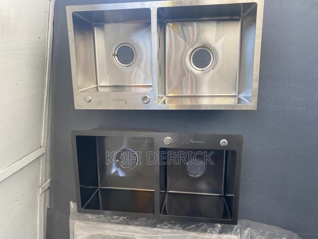 Double Bowl Armless Kitchen Sink (78x43cm) · Photo 2