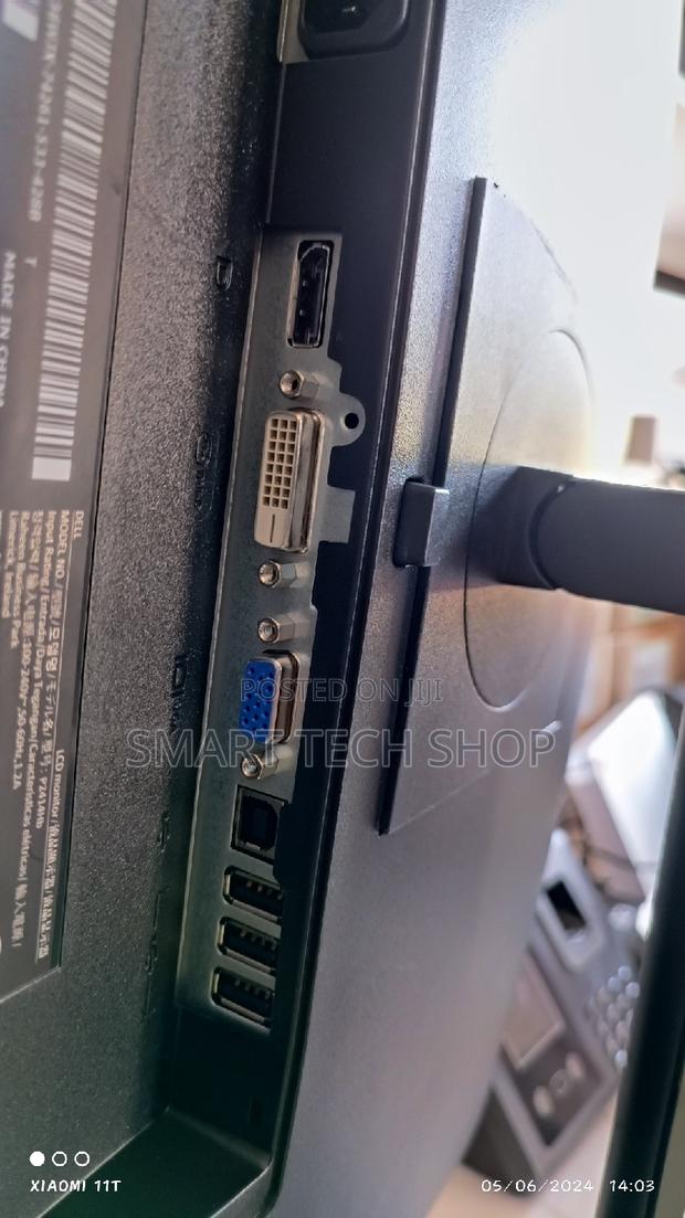 Dell P2414hb 24" FHD Widescreen 1920X1080 LED Mon DP VGA Dvi · Photo 6