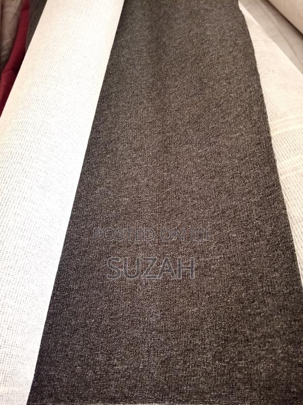 Woolen Carpet · Photo 1
