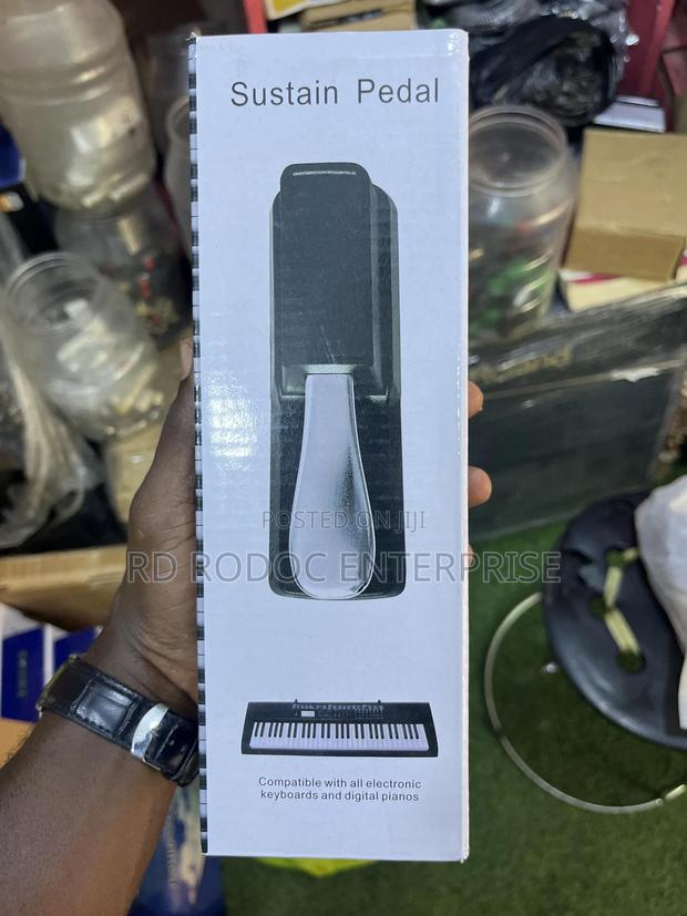 Sustain Pedal Yamaha · Photo 4