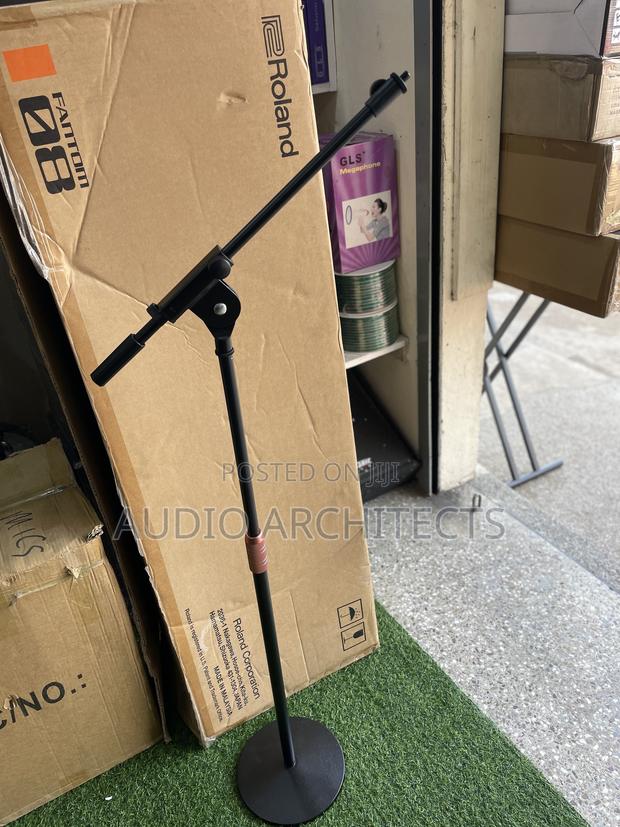 Quality Microphone Stand · Photo 2