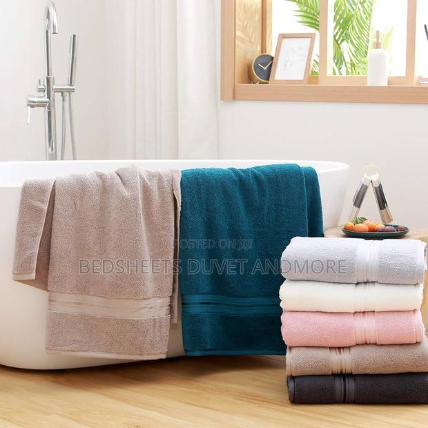 5 Star Salon/Spa Towel · Photo 1