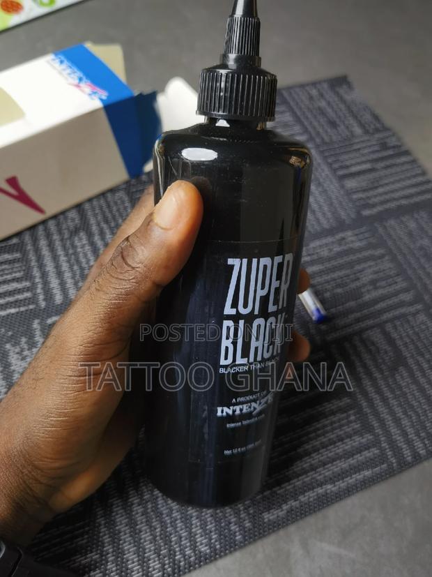ZUPER BLACK Tattoo Ink · Photo 3