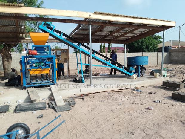 Block Manufacturing Machine · Photo 2