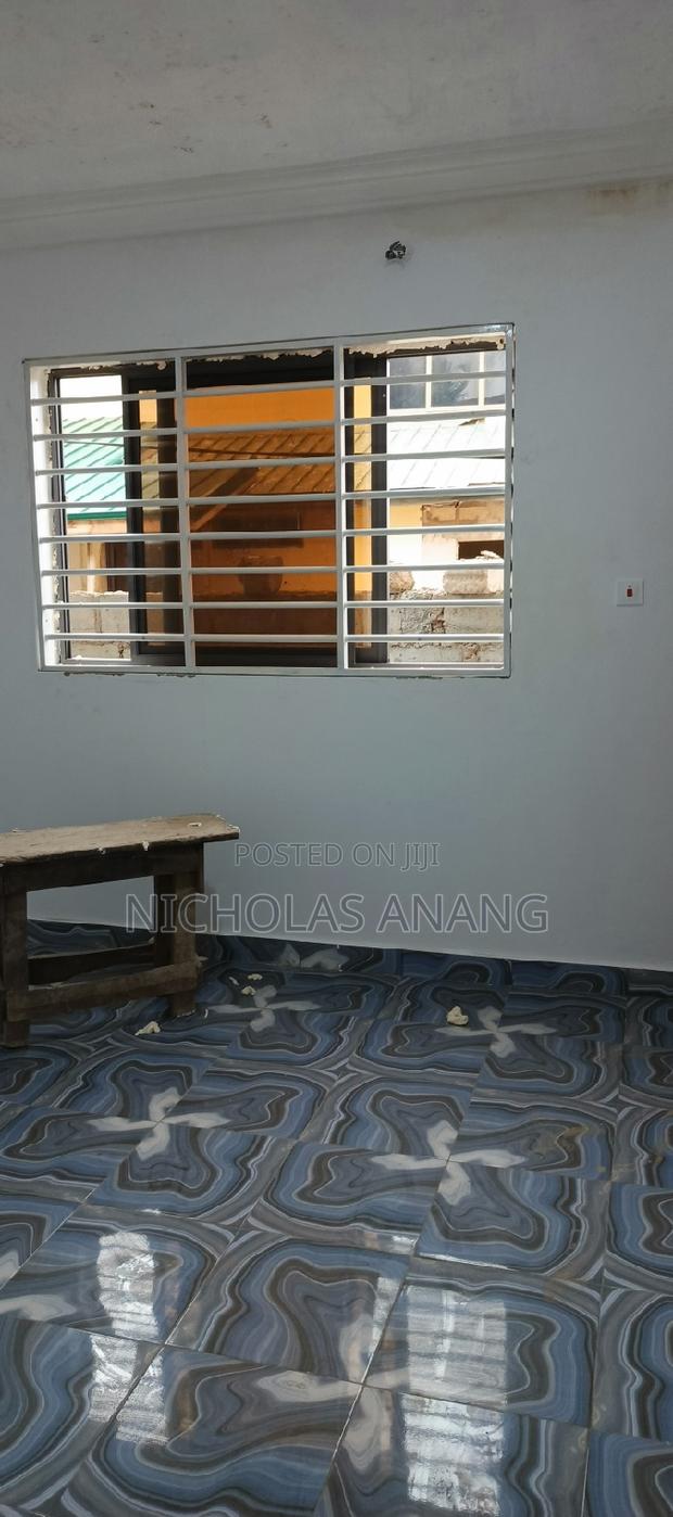 2bdrm Apartment in Dorns Properties, New Town for rent · Photo 4