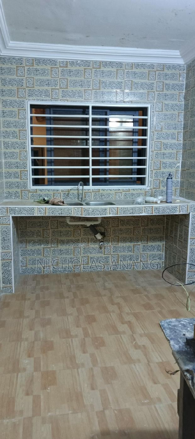 2bdrm Apartment in Dorns Properties, New Town for rent · Photo 6