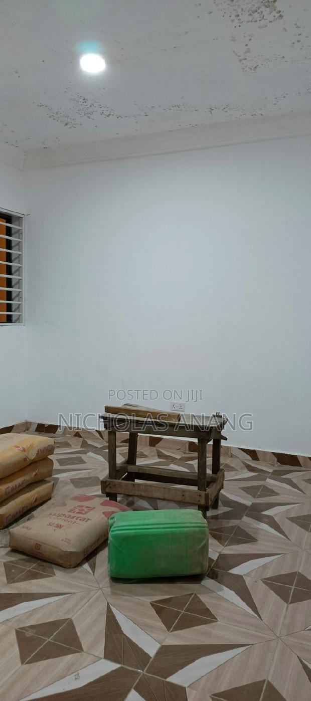 2bdrm Apartment in Dorns Properties, New Town for rent · Photo 8
