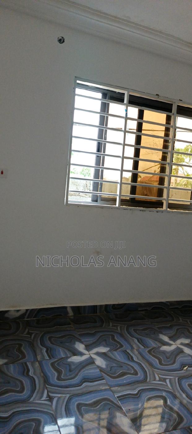 2bdrm Apartment in Dorns Properties, New Town for rent · Photo 7