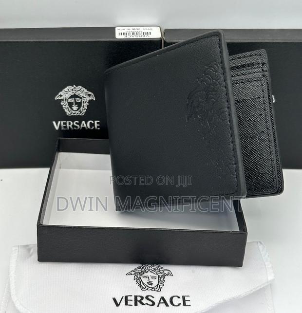 Premium Versace Wallets · Photo 3