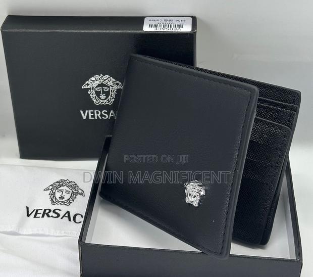 Premium Versace Wallets · Photo 1
