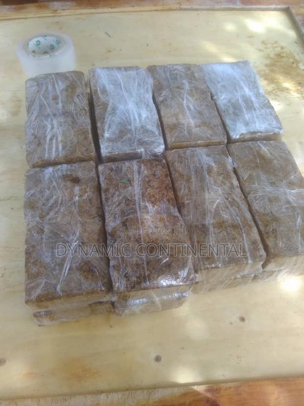 African Black Soap (Alata Soap) · Photo 5