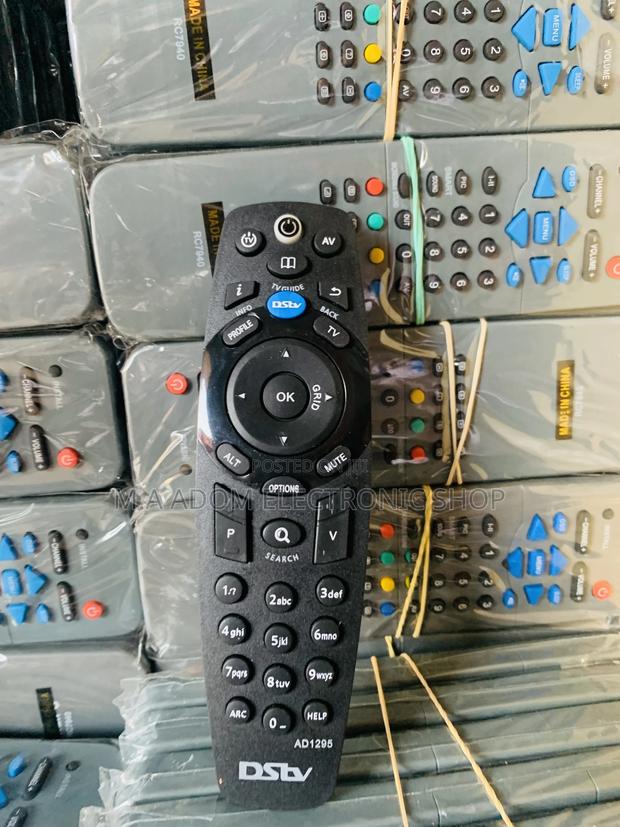DSTV Remote · Photo 3