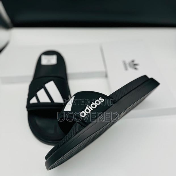 Adidas Unisex Quality Slides/Slippers · Photo 6
