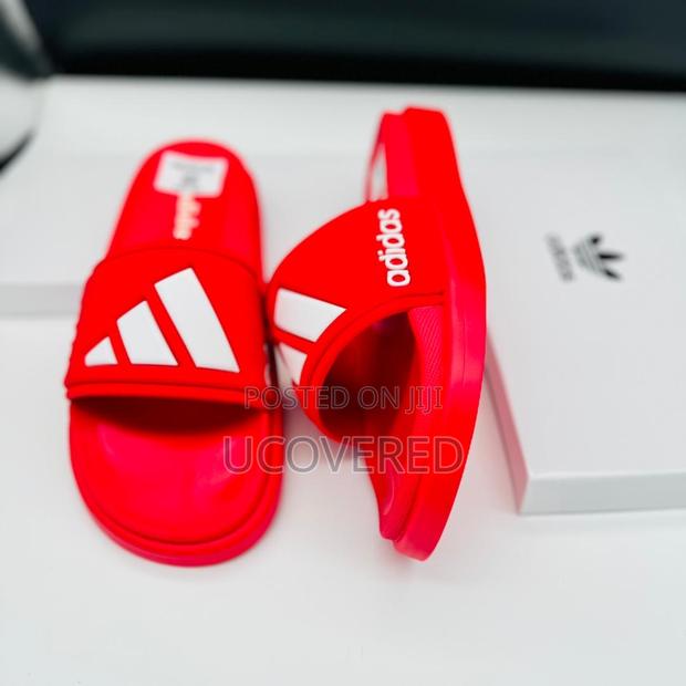 Adidas Unisex Quality Slides/Slippers · Photo 2
