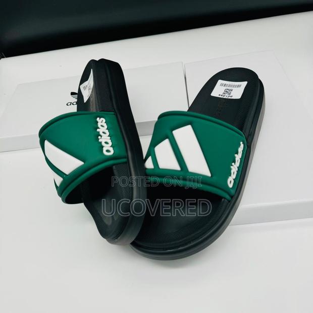 Adidas Unisex Quality Slides/Slippers · Photo 4
