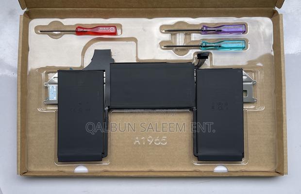 Apple A2389 A2337 Battery for Macbook Air 13” A2337 M1 2020 · Photo 1