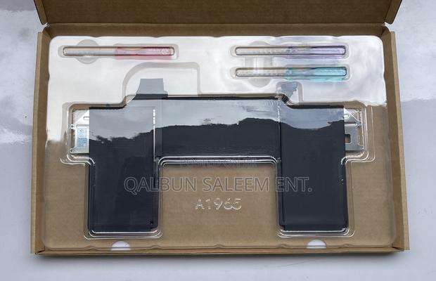 Apple A2389 A2337 Battery for Macbook Air 13” A2337 M1 2020 · Photo 3