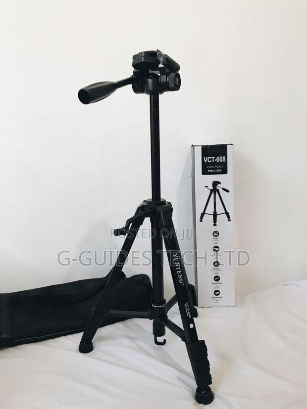 VCT-668 Professional Tripod STAND for Phone and DSLR Camera · Photo 2